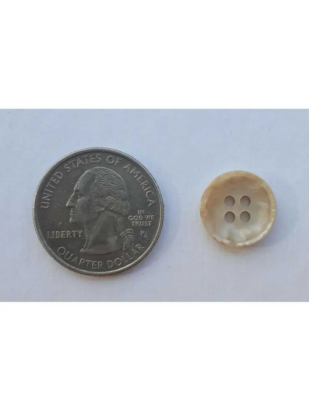 Irridescent Tan Buttons 15mm, 4 Hole Sewing/Crafts Buttons - 24 Pieces (038)